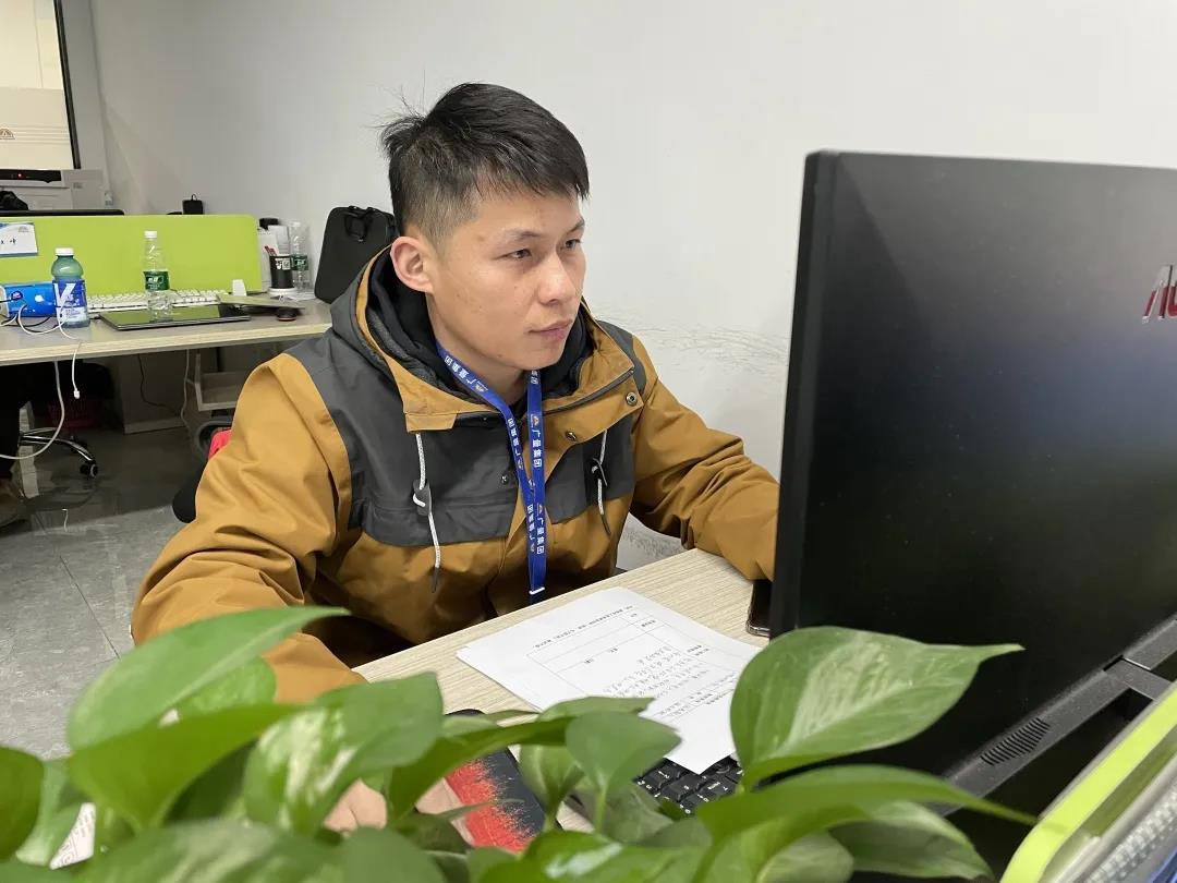 喜讯丨4008云顶集团测绘公司熊慈斌喜提“广东省技术能手”荣誉称号！